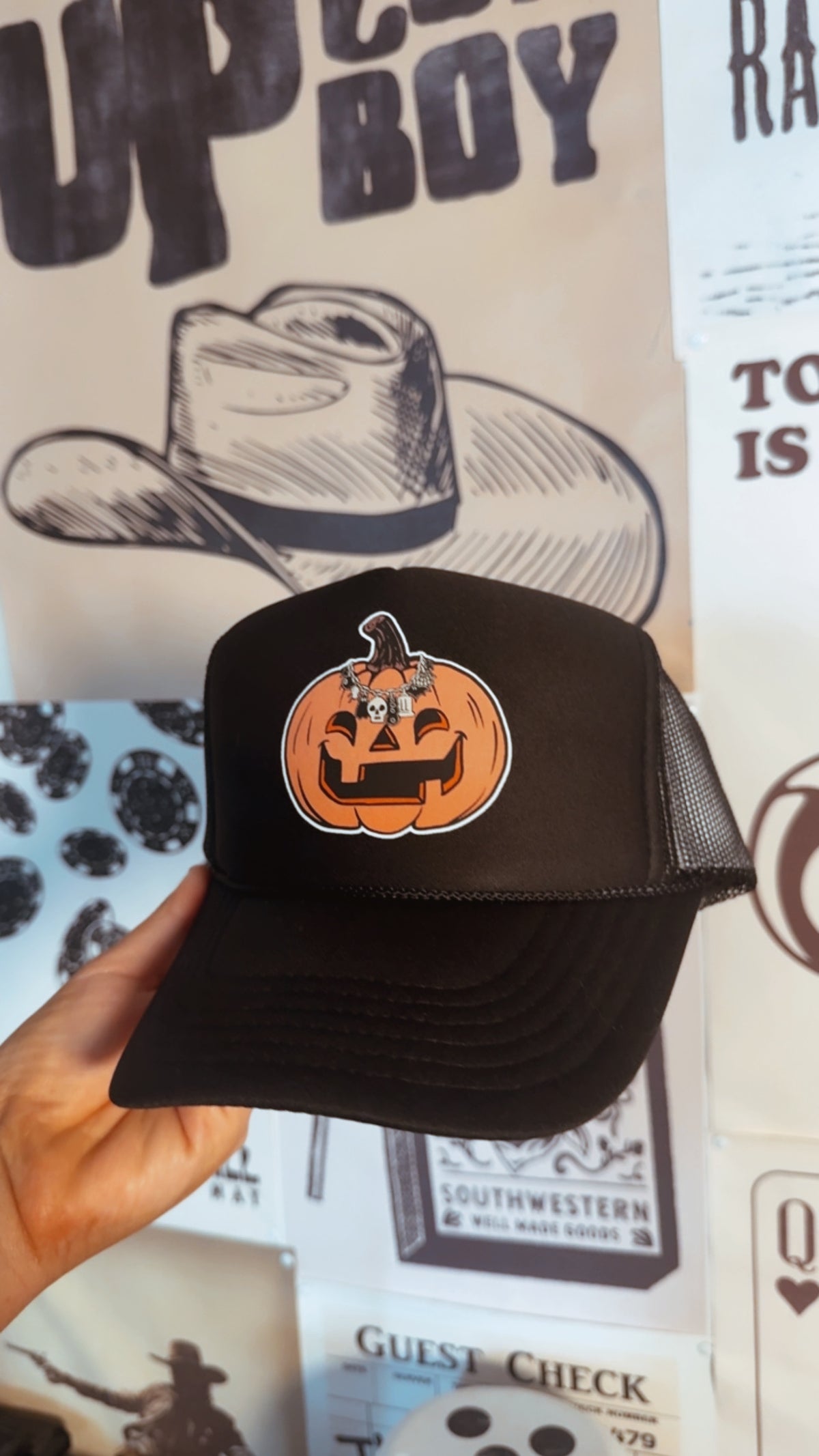 Lucky Lasso Exclusive Trucker Black